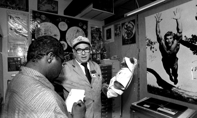 An interview with the Leo newspaper.